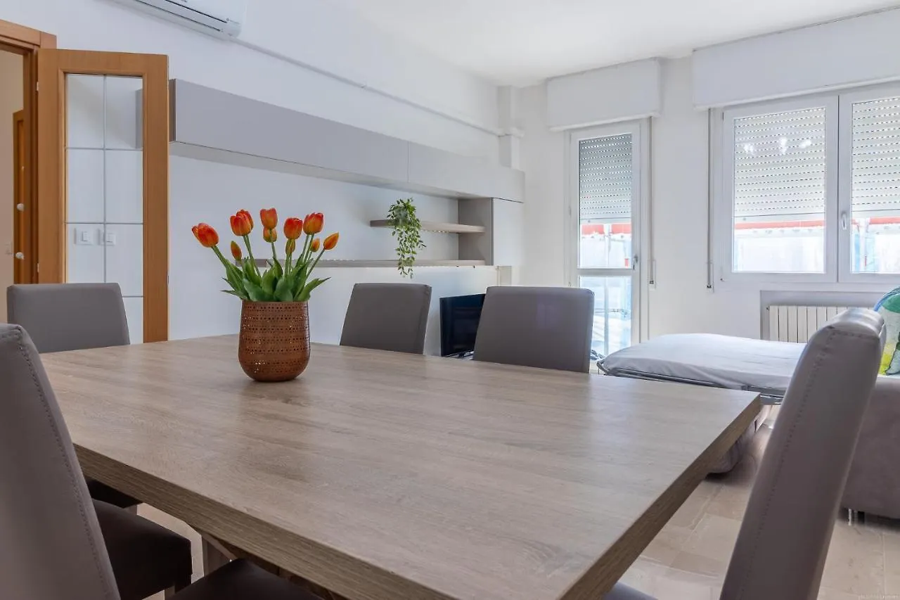 Darsena Luminous & Cozy Apartment Ferrara Italy